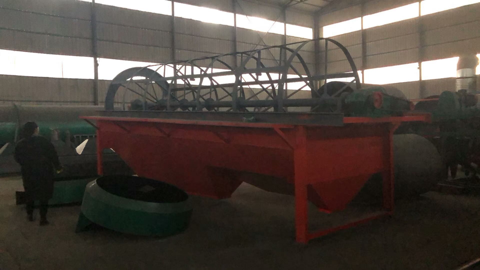 借助滾筒篩分機(jī)，提升有機(jī)肥設(shè)備產(chǎn)出效率，你還等啥？